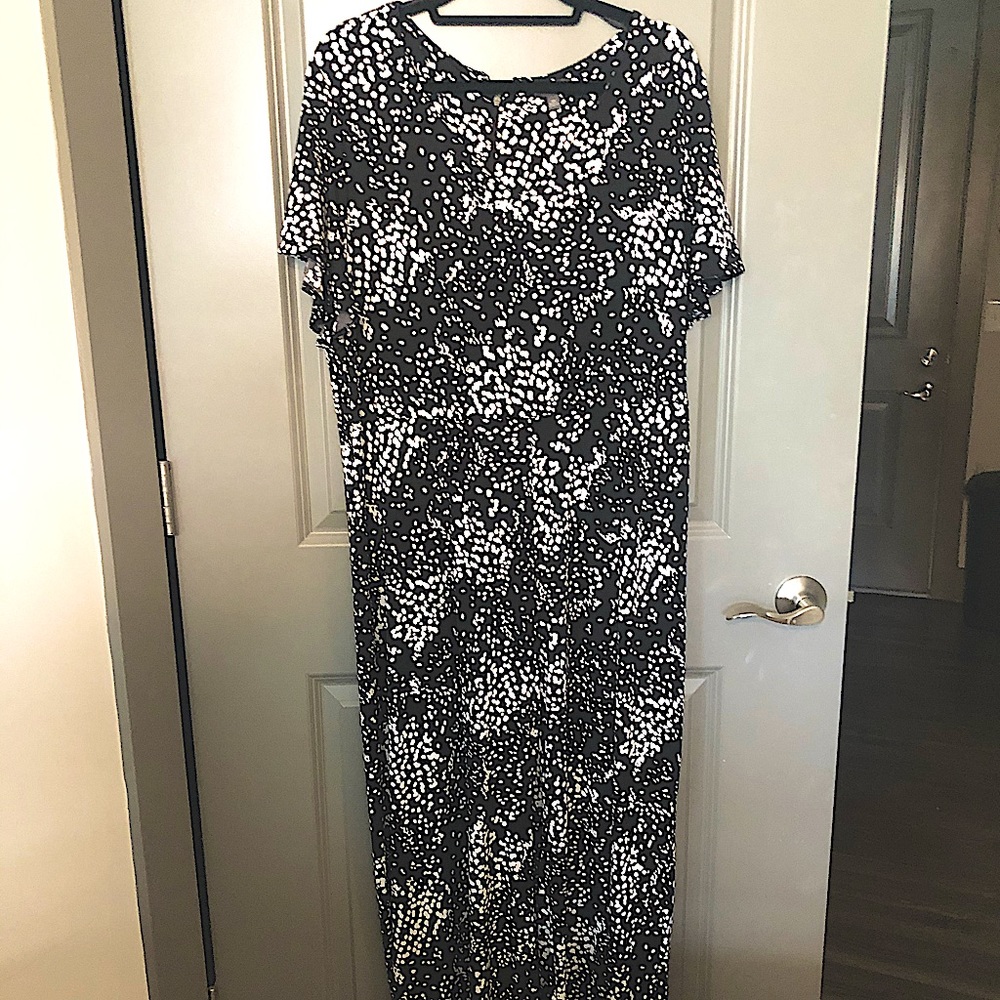 The Limited Plus 0X Stretchy Jumpsuit